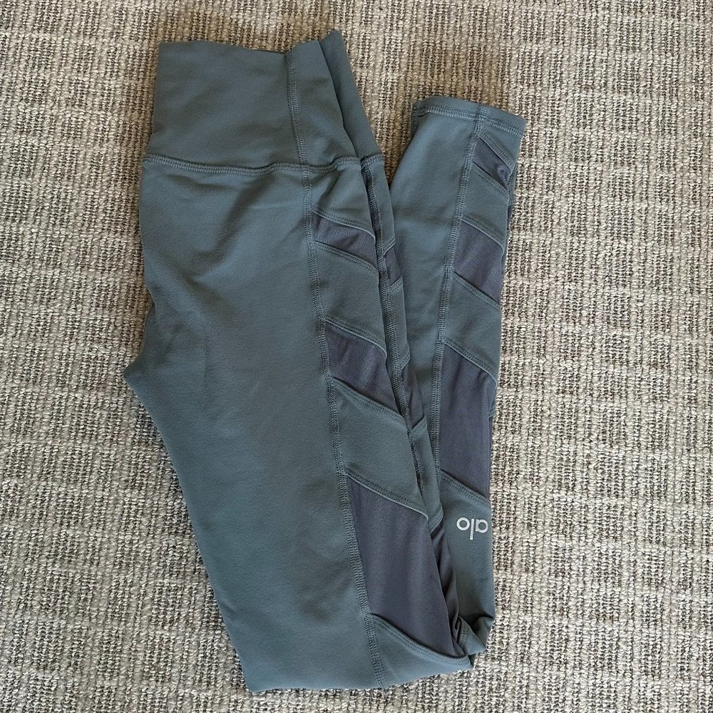 Alo Leggings